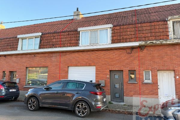 Twee gevelwoning
                            verkocht in Marke