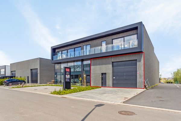 Industrieel
                                te huur
                                in Overmere