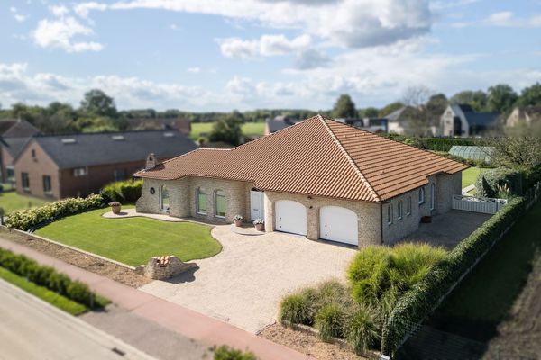 Estate main image