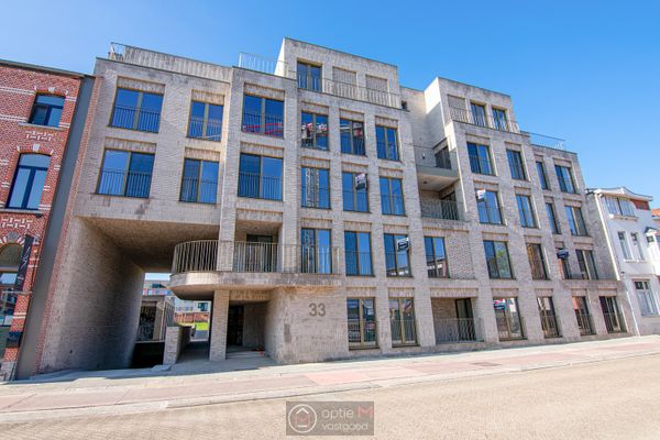 Estate main image