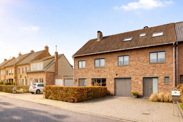 estate img
