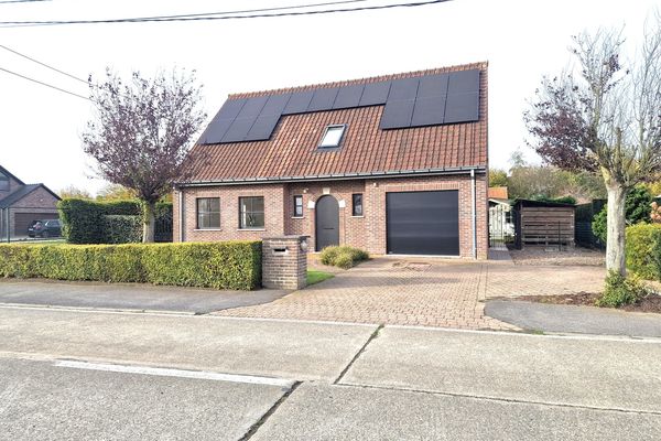 Huis
                                te koop
                                in Torhout