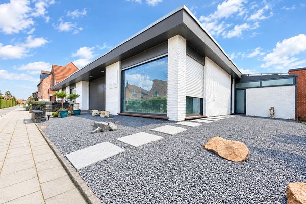 Commercieel
                                te koop
                                in Eernegem