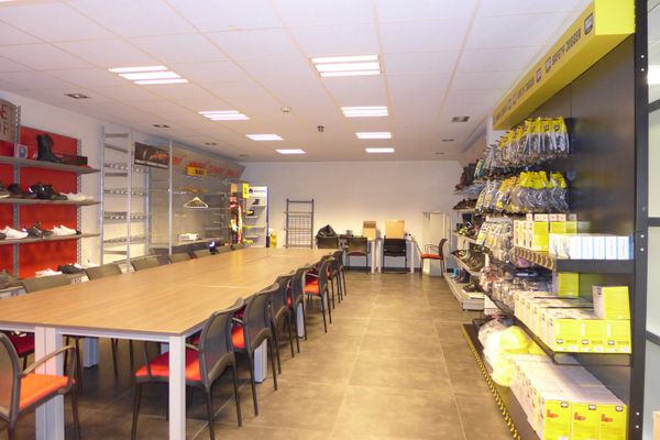 Industrieel te koop / Laakdal