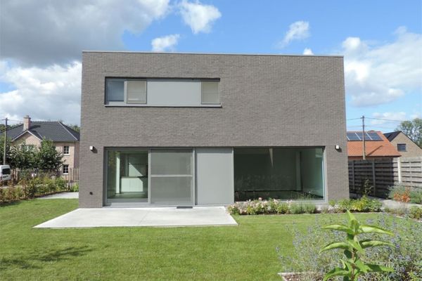 Huis verhuurd / Paal