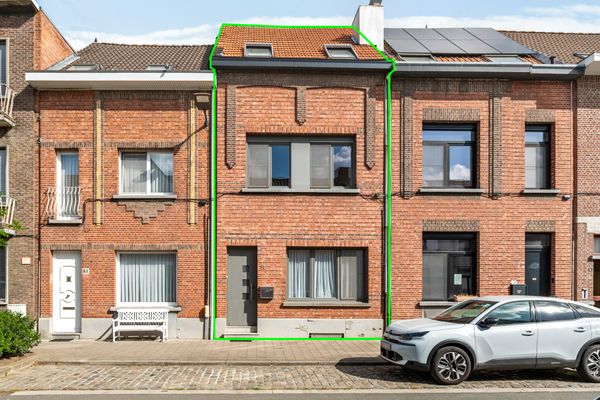 Huis
                            te koop in Merksem