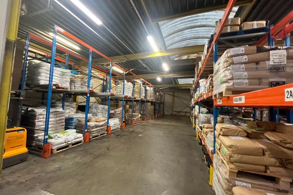Industrieel te koop / Hasselt