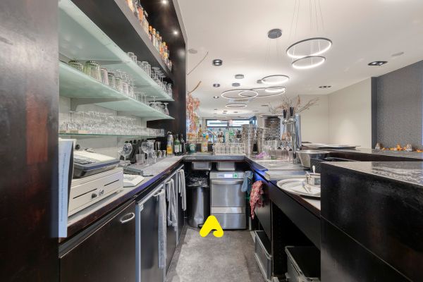 Commercial a vendre / La Panne