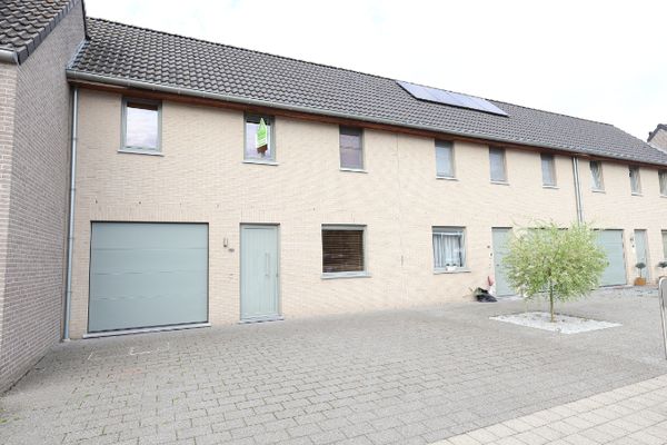 Huis
                                te huur
                                in Roeselare