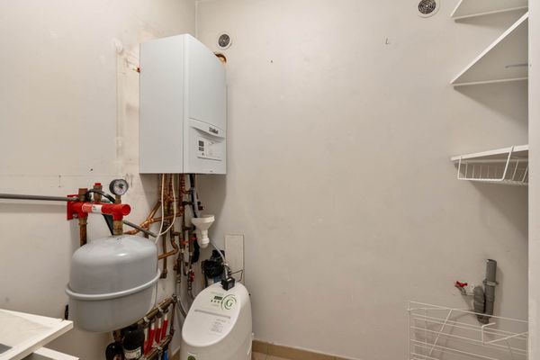 Dekkenstraat 102, B101, Sint-Truiden, bering