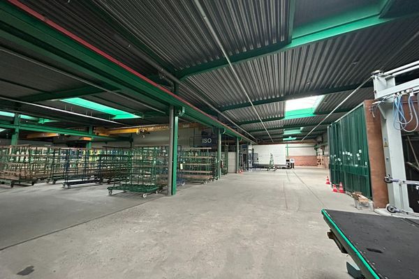 Industrieel te koop / Hasselt