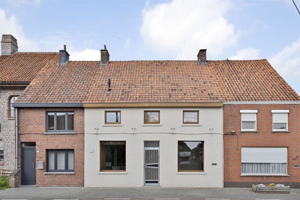 Huis
                                verhuurd
                                in Ruddervoorde