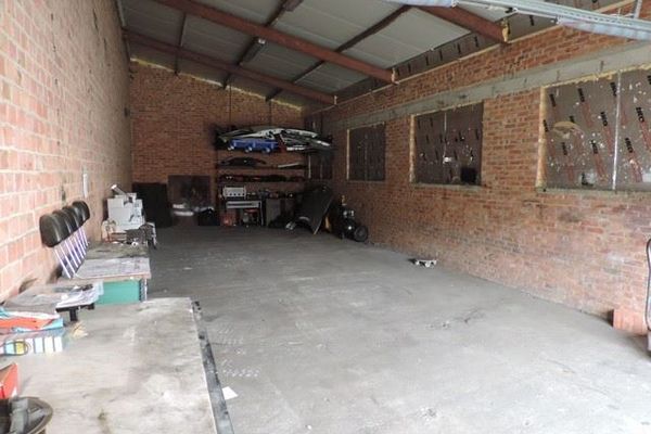 Garage verhuurd / Heusden-Zolder