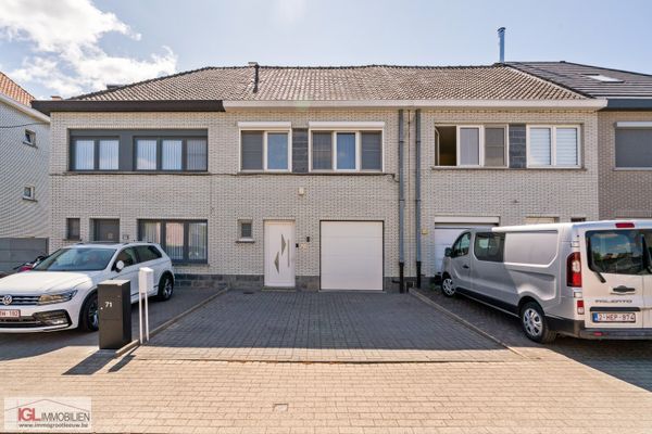 Estate main image