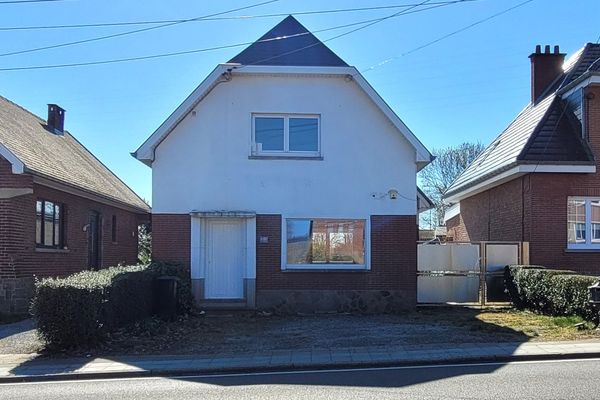 Maison
                                a louer
                                in Jemeppe-sur-Sambre
