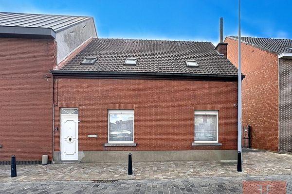 Huis
                                te koop
                                in Bavegem