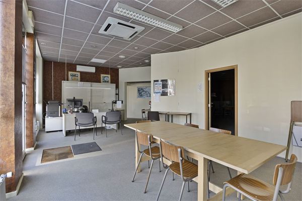 Commercial a louer / Tongres