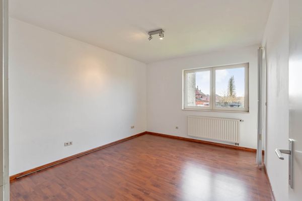 Dekkenstraat 102, B101, Sint-Truiden, slaapkamer 1