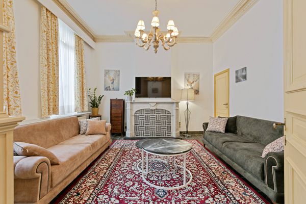 Estate main image
