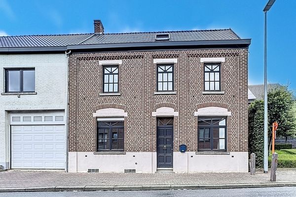 Huis
                                te koop
                                in Sint-Maria-Oudenhove