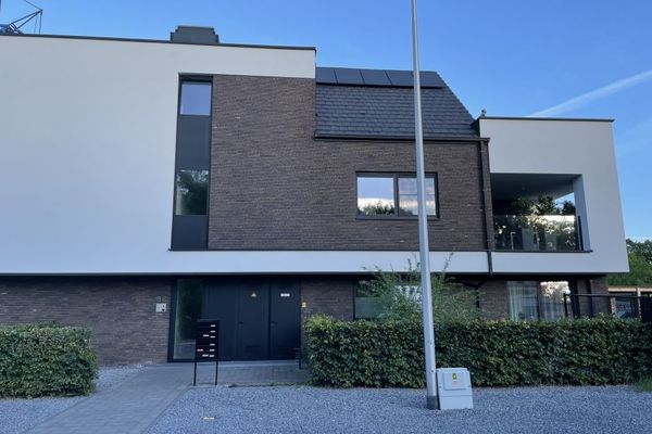 Estate main image
