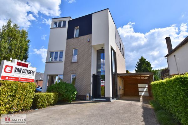Estate main image