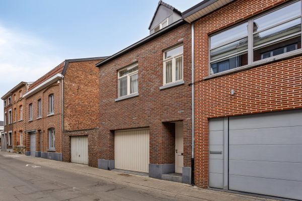 Estate main image