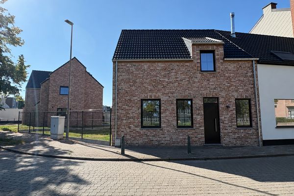 Huis
                                te huur
                                in Varsenare