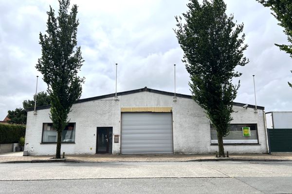 Magazijn
                                te huur in De Panne