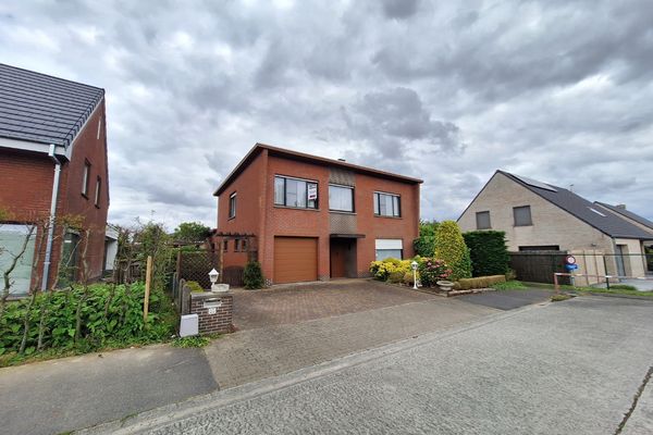 Huis
                                verkocht
                                in Hooglede