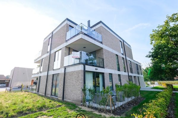 Estate main image