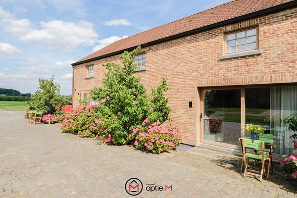 Estate main image