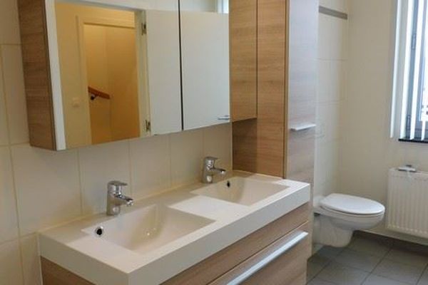 Huis verhuurd / Paal