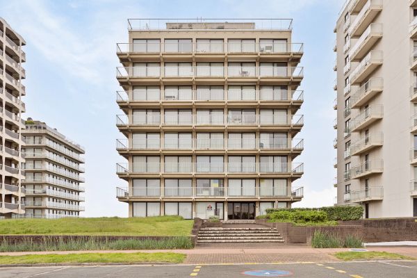 Garage
                                a louer
                                in La Panne