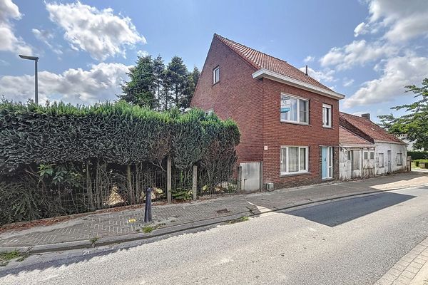 Huis
                                te koop
                                in Aartrijke