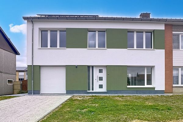Huis
                                te koop
                                in Sint-Lievens-Houtem