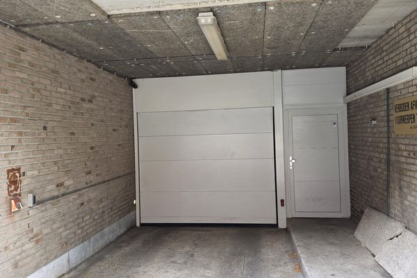 Toegangspoort ondergrondse parking via Sint-Jozefsstraat