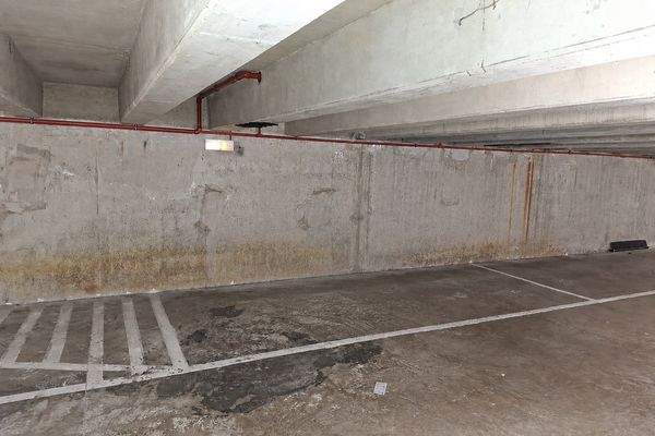 Staanplaats
                            te koop in Oostende
