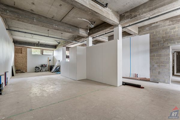 Commercieel te koop / Wellen