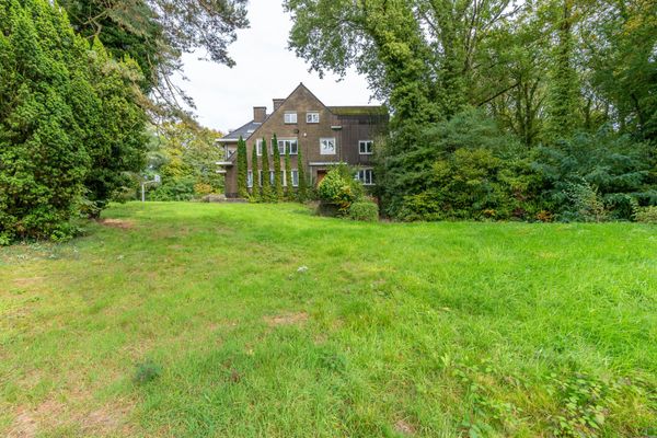 Estate main image