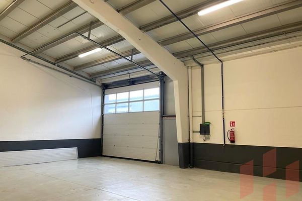Industrieel
                                te huur
                                in Anzegem