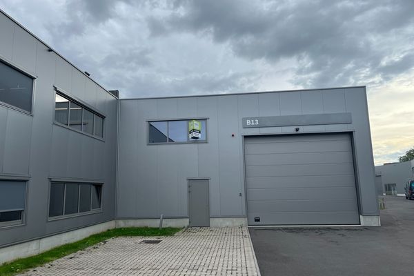Staanplaats 
                            te huur in Dottenijs