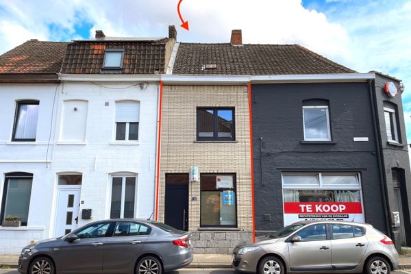 Twee gevelwoning
                            te koop in Bissegem