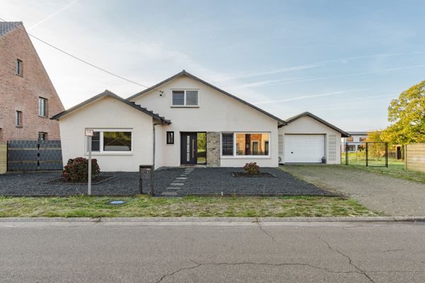 Huis
                                te koop
                                in Peer