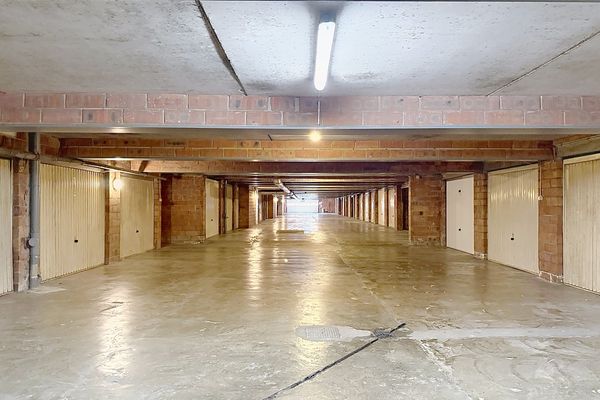 Garage te koop / Hasselt