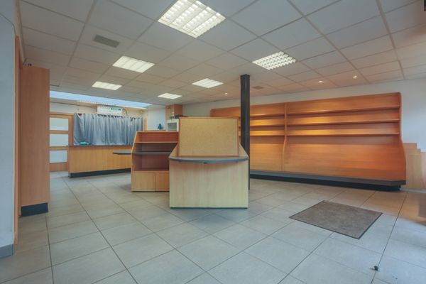 Commercieel te koop / Heule