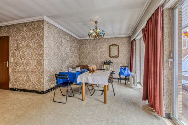 Commercial a vendre / Tongres