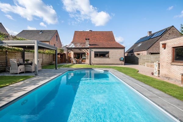 Huis
                            te koop in Zoersel