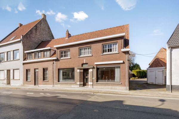 Huis
                                te koop
                                in Zarren