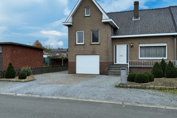 Huis
                                te koop
                                in Bilzen